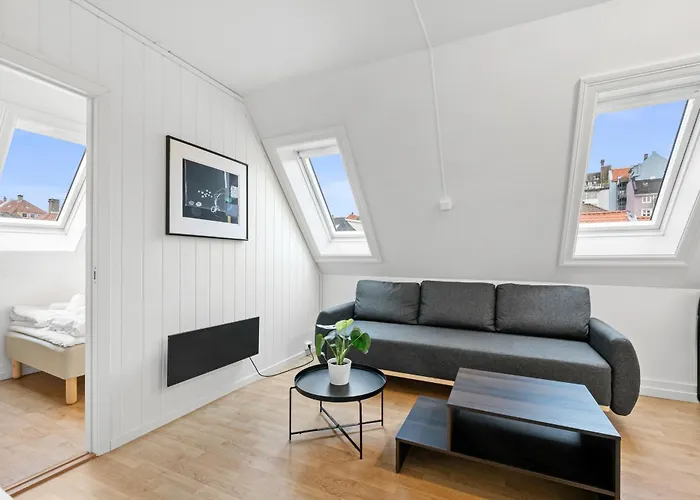 Center With Teracce Bergen